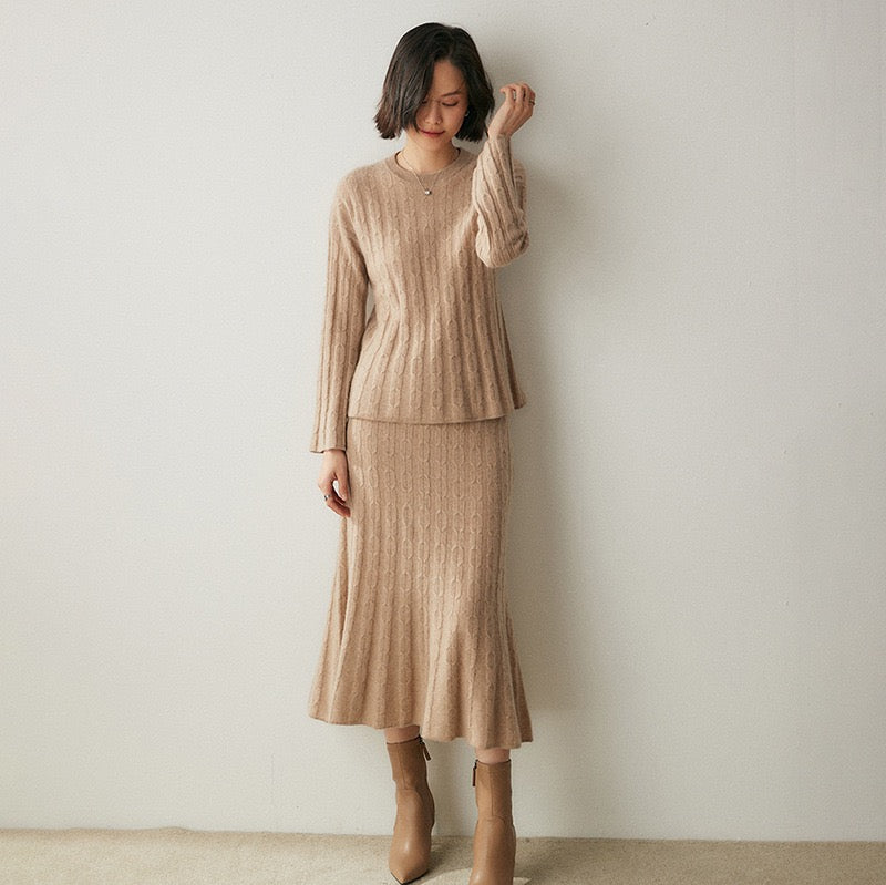 100% Pure Cashmere Knit Sweater and Skirt Set - Timessless Elegance | A Special Day